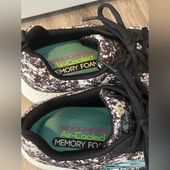 Skechers Air Cooled Memory Foam Sneakers - Picture 4 of 9